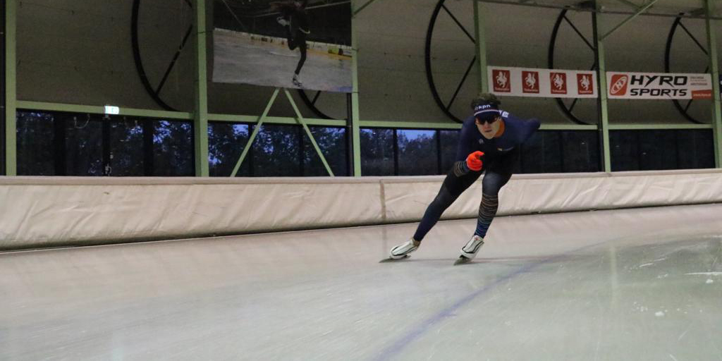 Ties van Seumeren schaatsen